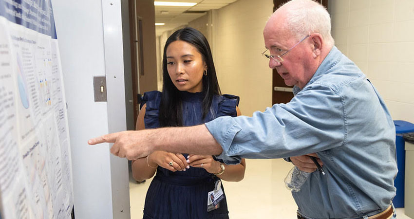 Ivy Nguyen (Class of 2027) got involved with the Summer Research Program as an incoming M1 and shown with here with Dr. Allyson Shea