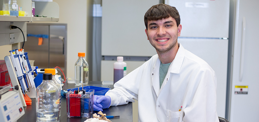 Biomedical Sciences Student Receives Research and Study Abroad Grants