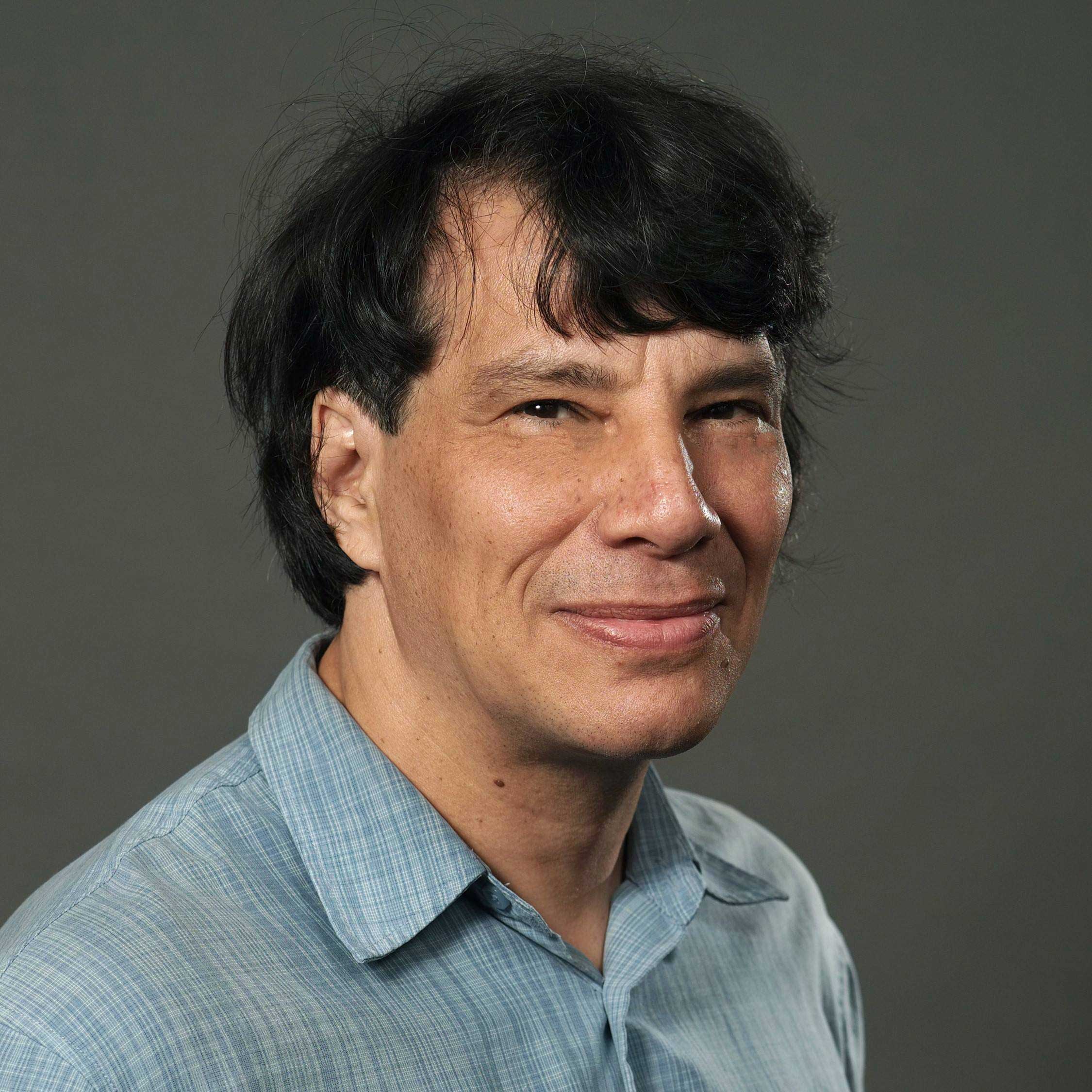 Dr. Aviv Segev Dr. Aviv Segev